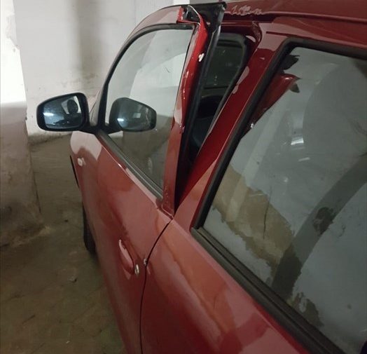 Auto vandalizzate in un garage di c.so Cavour
