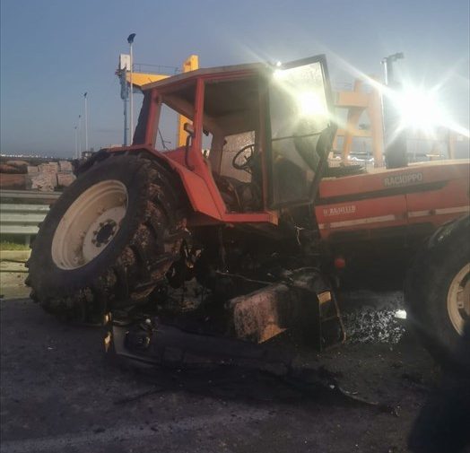 Grave incidente sull'Andria-Trani: coinvolti una Jeep ed un trattore